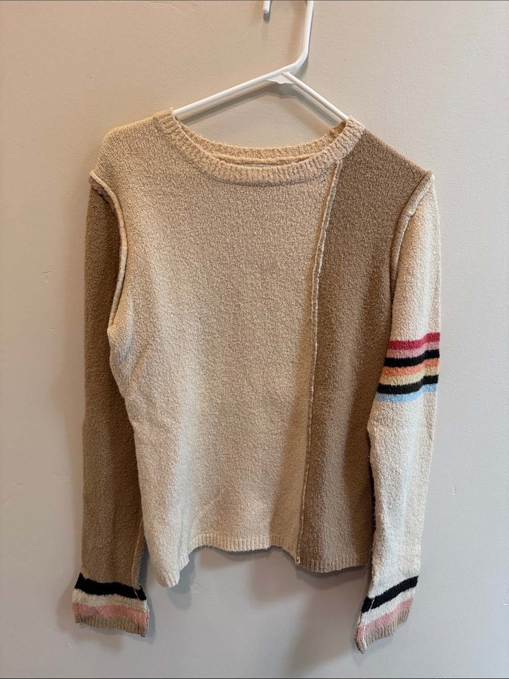 Crewneck Colorblock Sweater in Cream and Tan